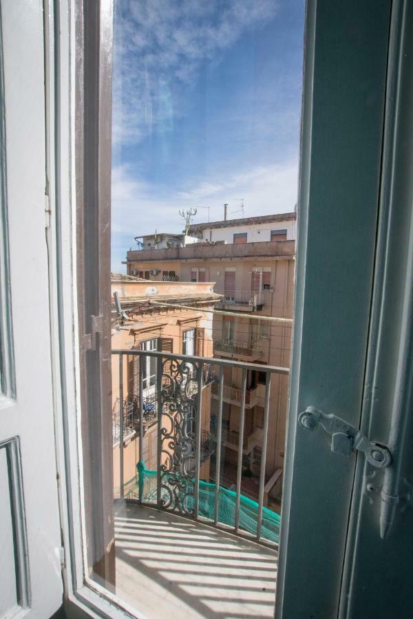 Aria Rooms Palerme Extérieur photo